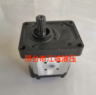 35861-82203 ปั๊มไฮดรอลิกสำหรับรถแทรกเตอร์คูโบต้า M8950 M7950 M6950